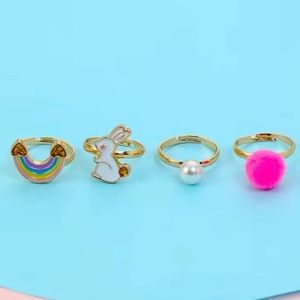 NEW Cute girls 4pc. Ring set 🥰